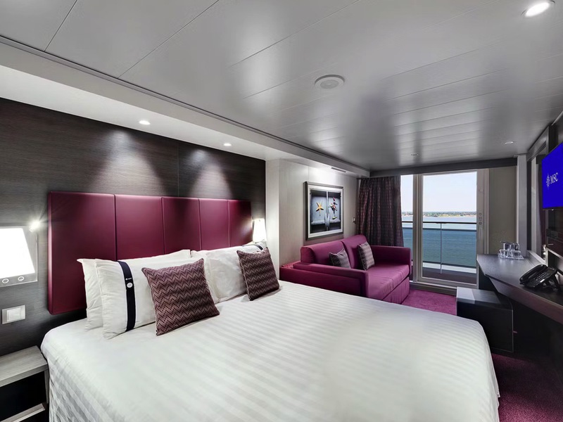 Deluxe Balcony Aurea